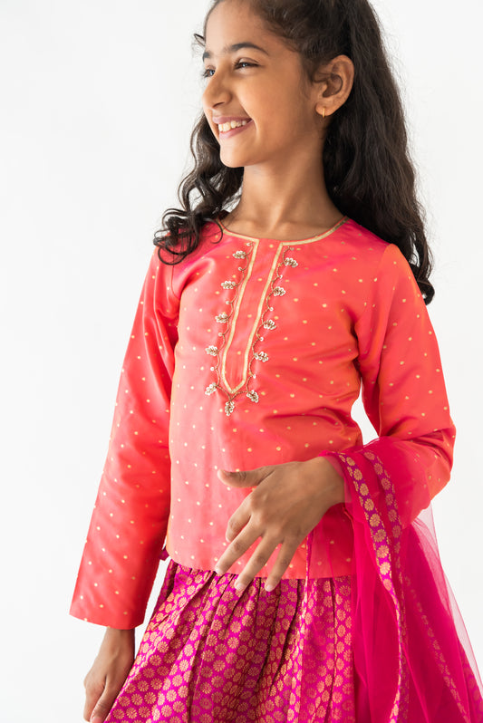 Raas Lehnga