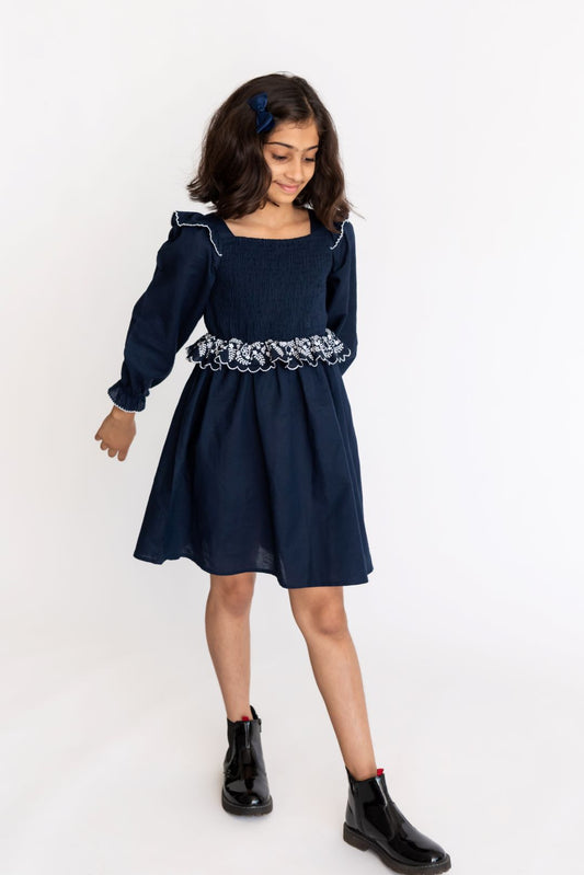 Voila smocked Dress