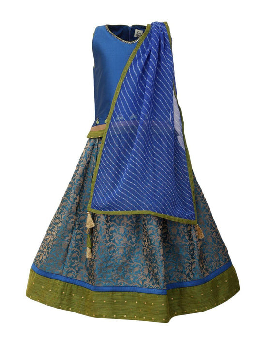 Neelkamal Lehnga